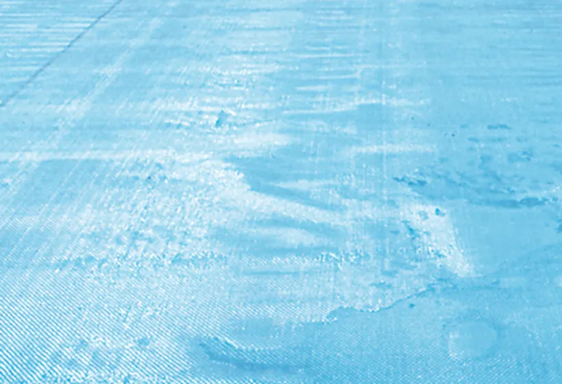 BACHE A BULLES PISCINE BOIS MICHIGAN BORDEE 4 COTES 1 BACHE A BULLES PISCINE BOIS MICHIGAN BORDEE 4 COTES