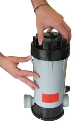 KOKIDO DISTRIBUTEUR AUTO CHLORE 4KG + RACCORDS -Racer Soldes Boutique distributeur auto chlore 4kg raccords 2